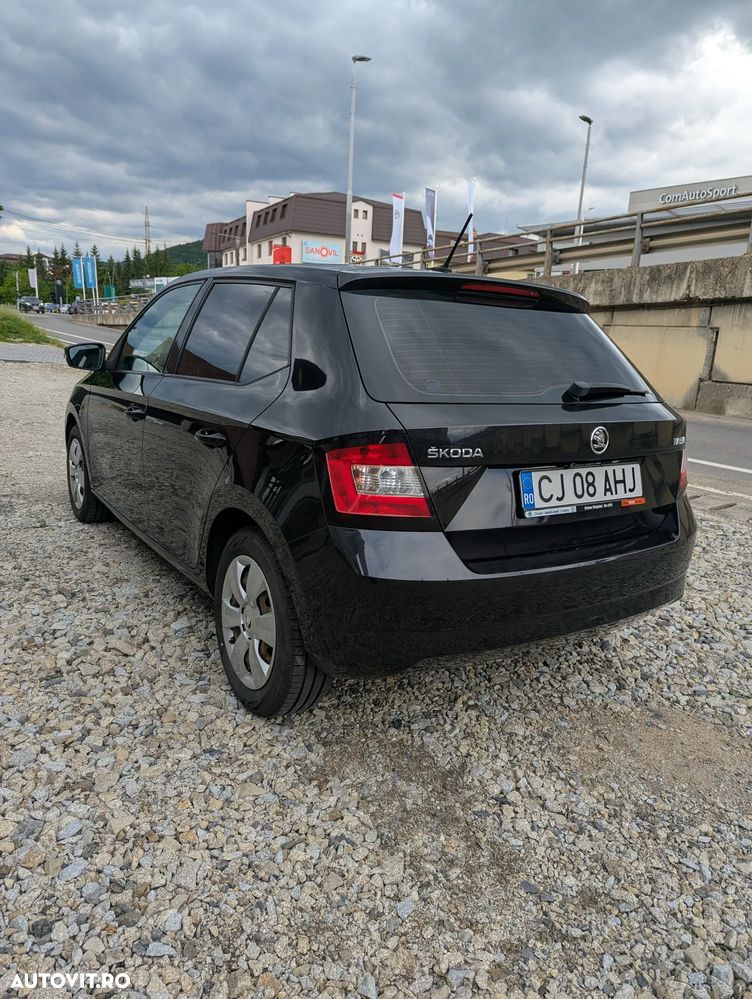 Skoda Fabia 1.0 MPI Style - 11