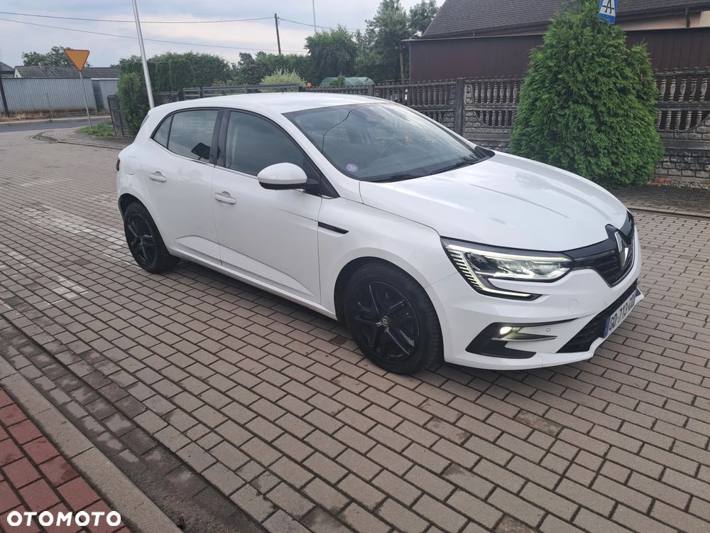 Renault Megane TCe 140 GPF EDC LIMITED - 8