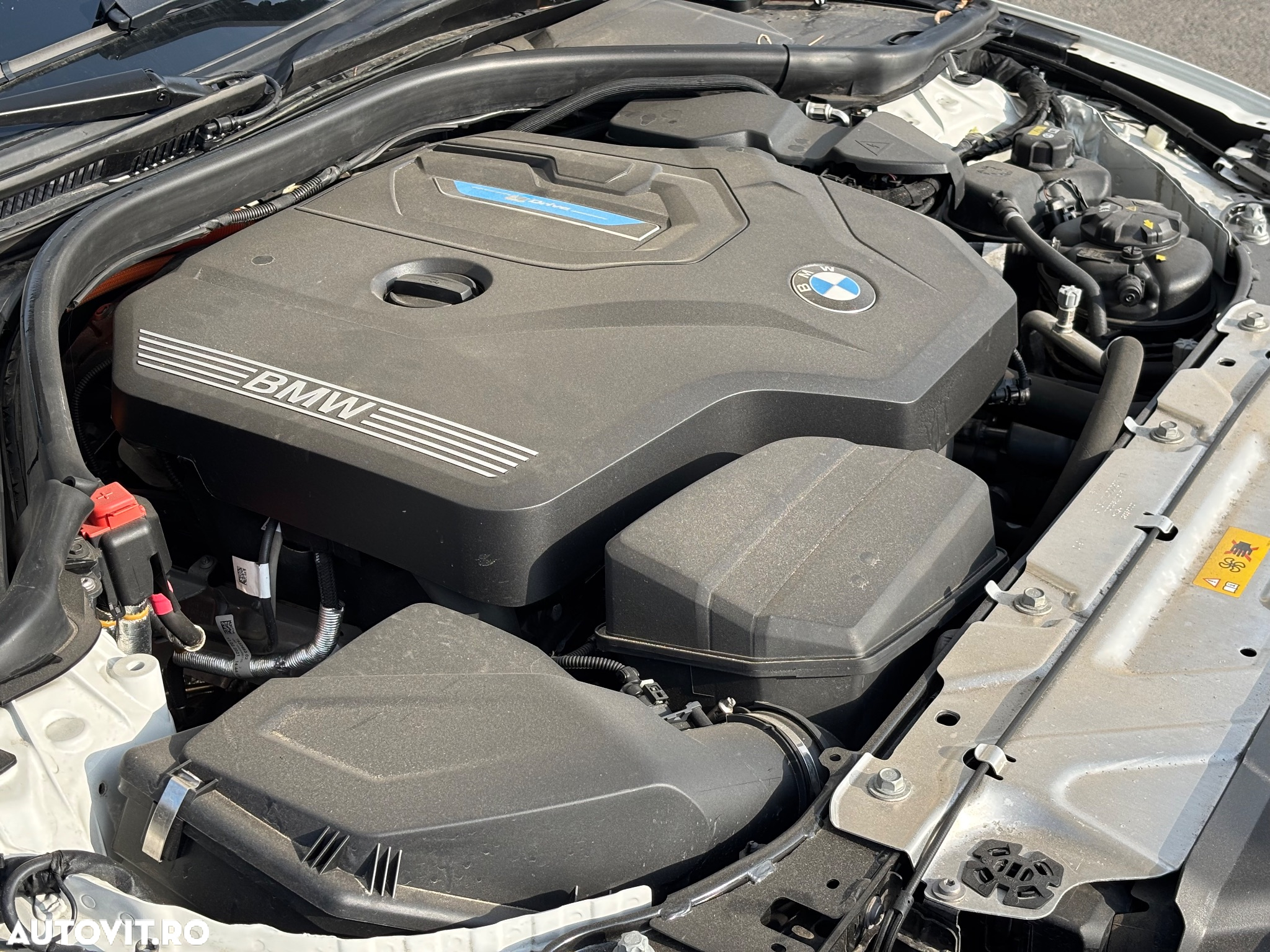 BMW Seria 3 330e AT PHEV - 27