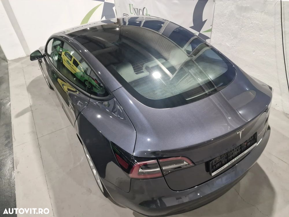 Tesla Model 3 Langstreckenbatterie Allradantrieb Dual Motor - 10