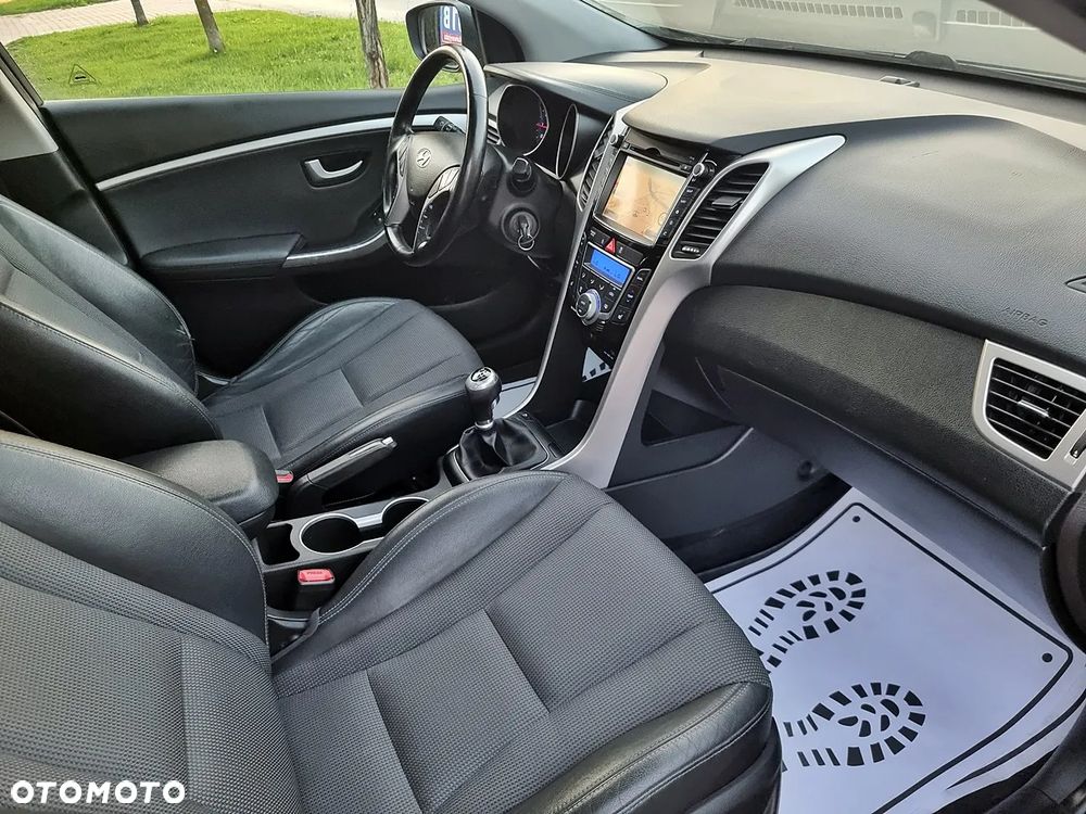 Hyundai i30 blue Kombi 1.6 GDi Style - 8