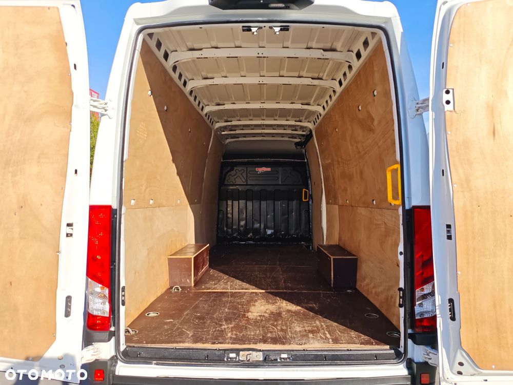 Iveco Daily - 33