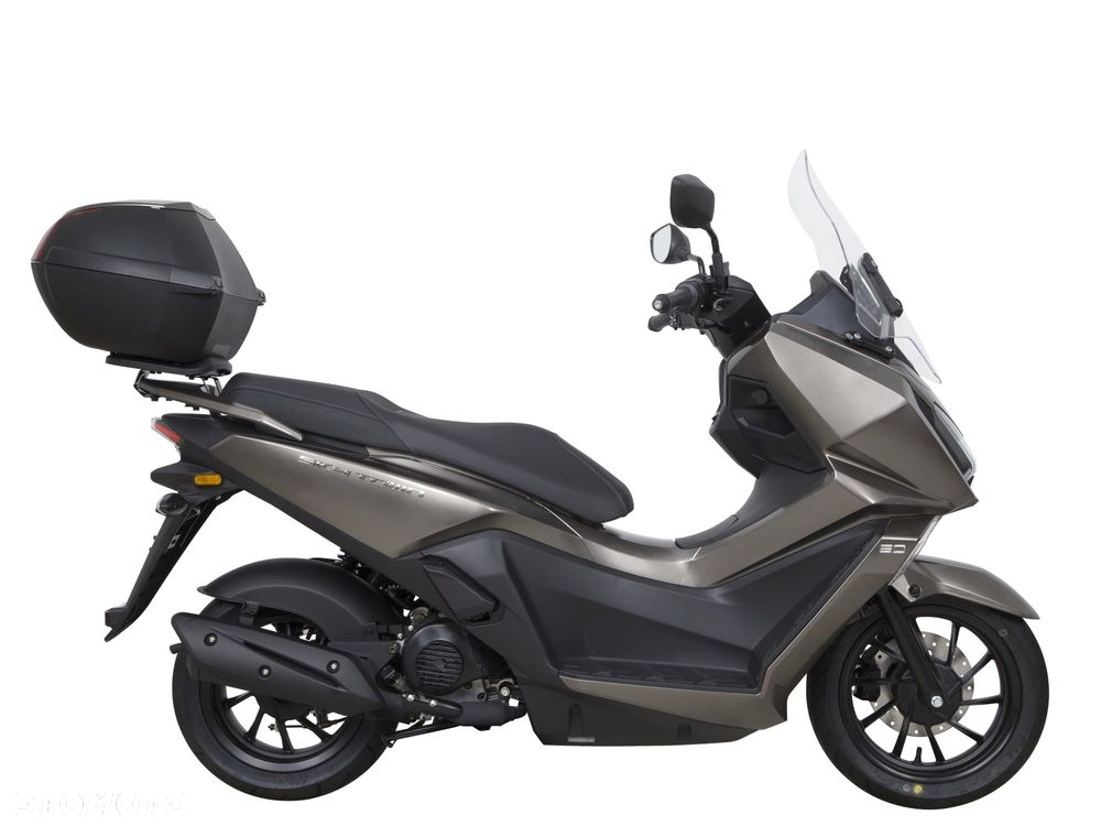 Kymco Skytown - 1