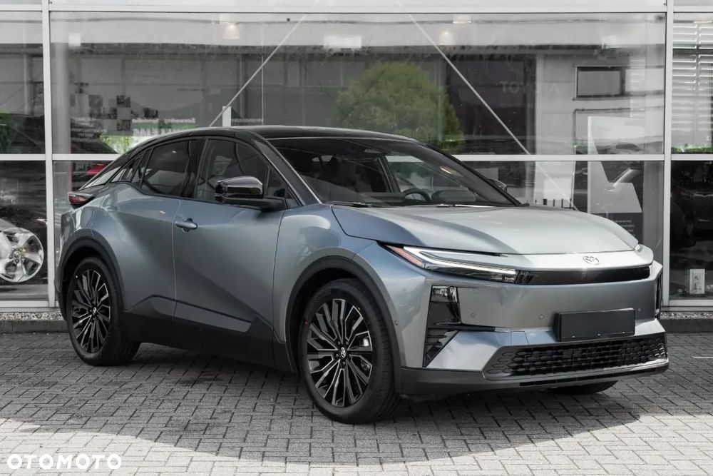 Toyota C-HR+ - 11