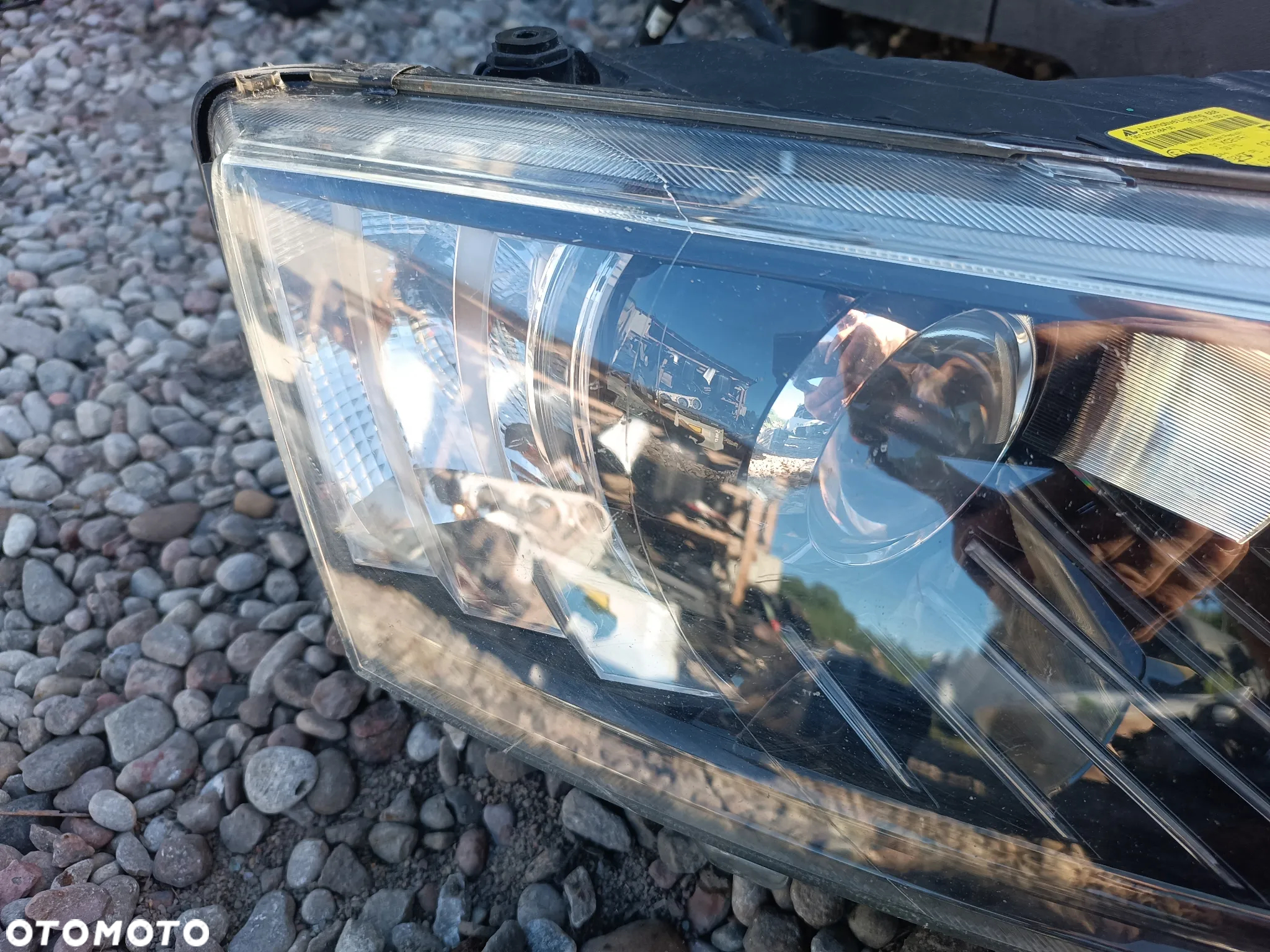 Lampa przód przednia prawa SKODA OCTAVIA III 2012-2016 BI-XENON 5E1941016B - 4