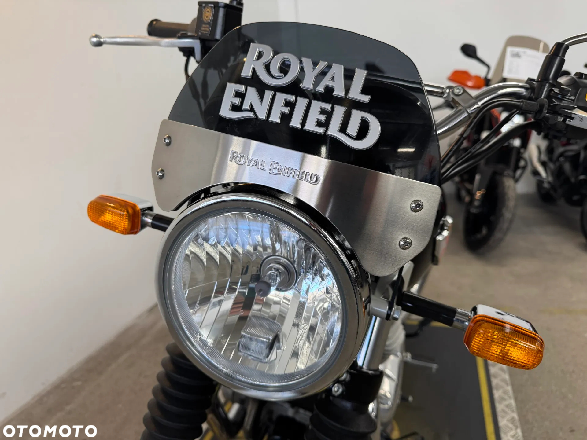 Royal Enfield Interceptor - 33