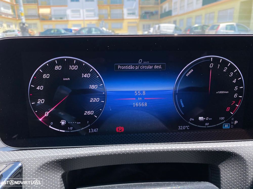 Mercedes-Benz CLA 250 e Shooting Brake AMG Line - 14