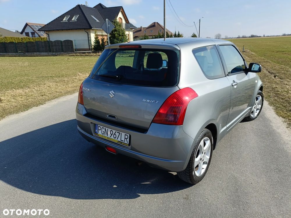 Suzuki Swift 1.3 Comfort - 27