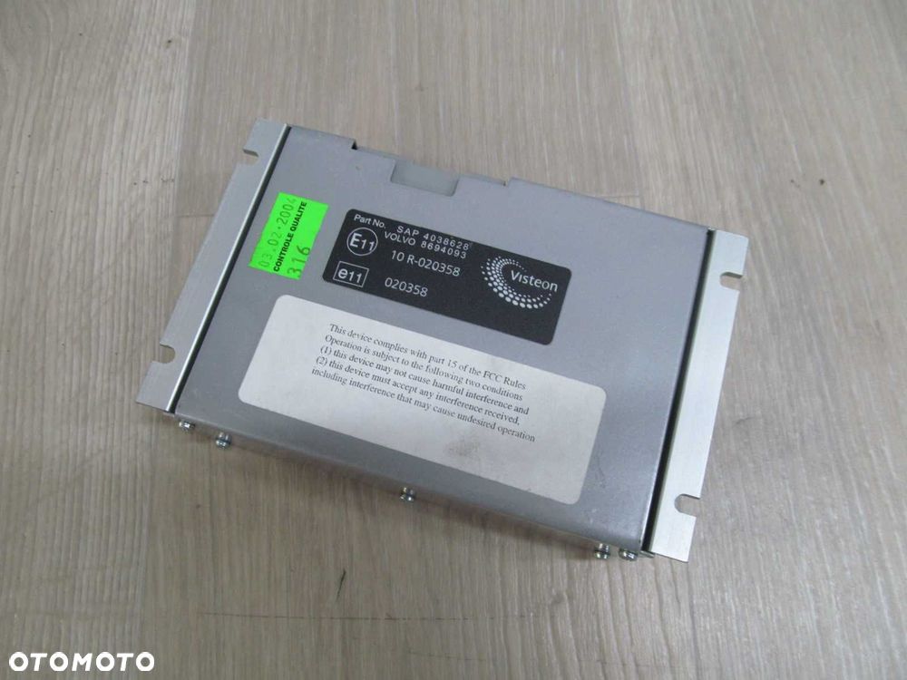 VOLVO S80 S60 V70 XC MODUL WZMACNIACZ DVD 8694093 4038628 - 5