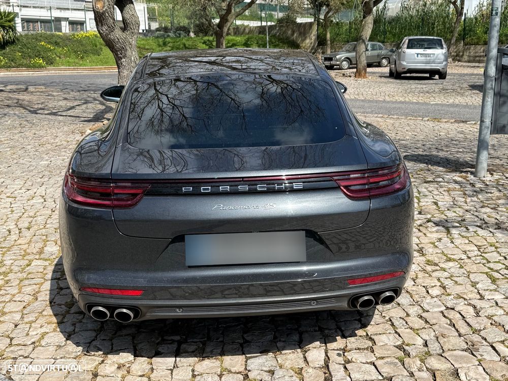 Porsche Panamera 4 S - 2