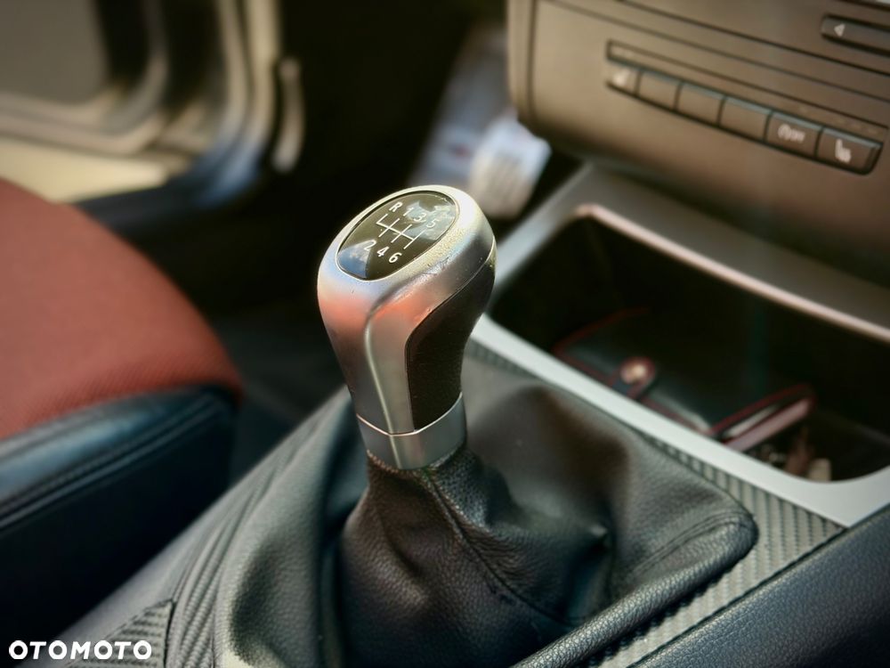 BMW Seria 1 - 29