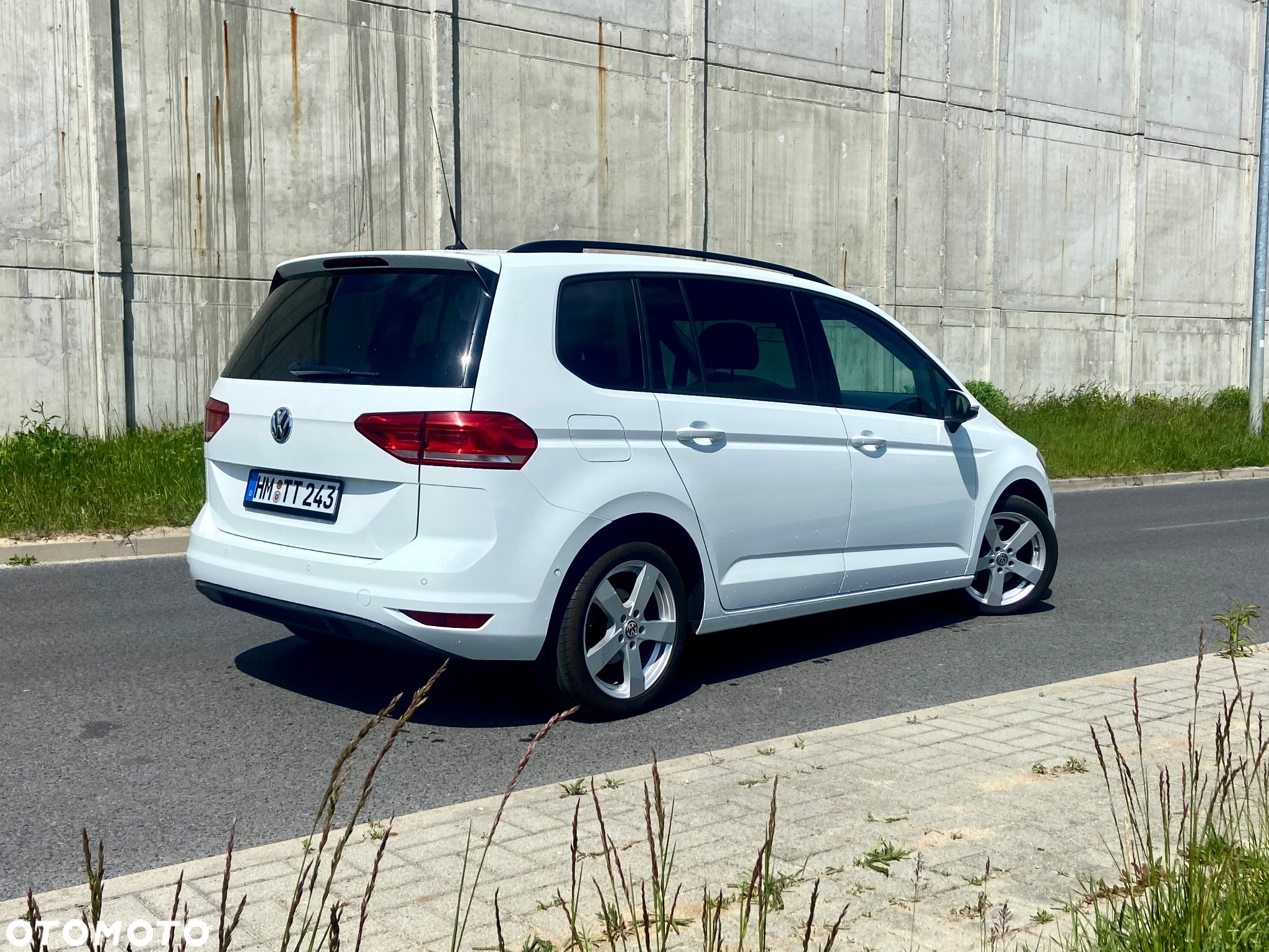 Volkswagen Touran 2.0 TDI SCR DSG Highline - 12