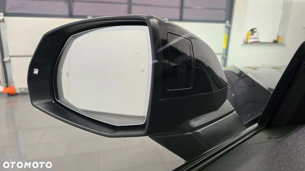 Audi Q5 Sportback TDI quattro 150 kW S tronic edition one magnesiumgrau - 16