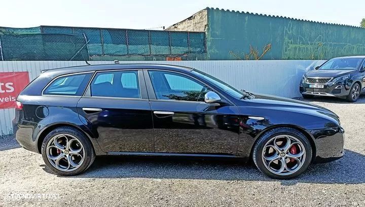 Alfa Romeo 159 Sportwagon 1.9 JTDm 16V Sportiva - 9