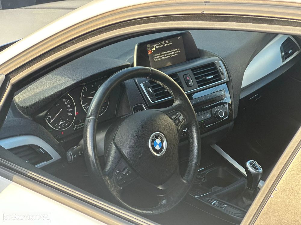 BMW 116 d Line Sport - 13