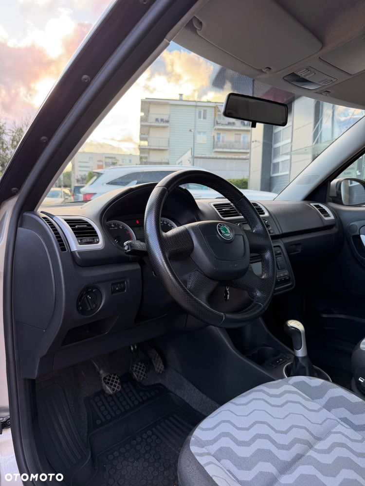 Skoda Fabia 1.4 16V Ambiente - 11