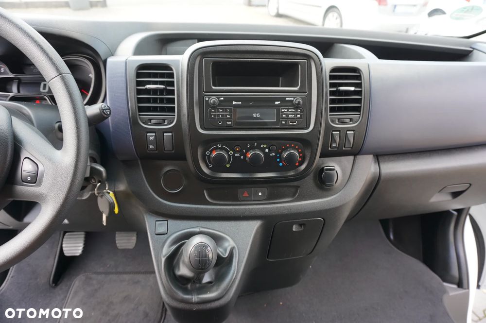 Opel Vivaro - 27