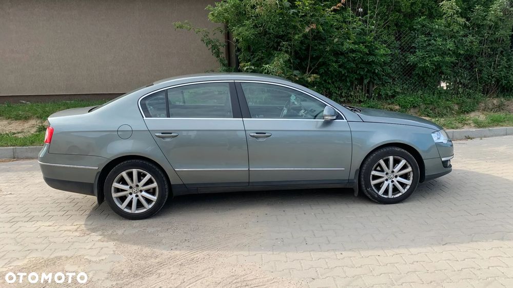 Volkswagen Passat 2.0 TDI DPF Highline - 6