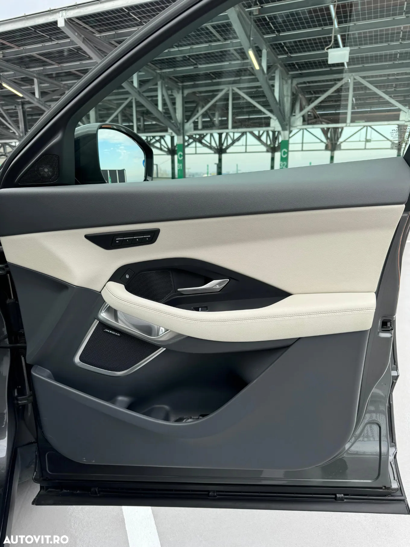 Jaguar E-Pace D150 AWD SE - 23