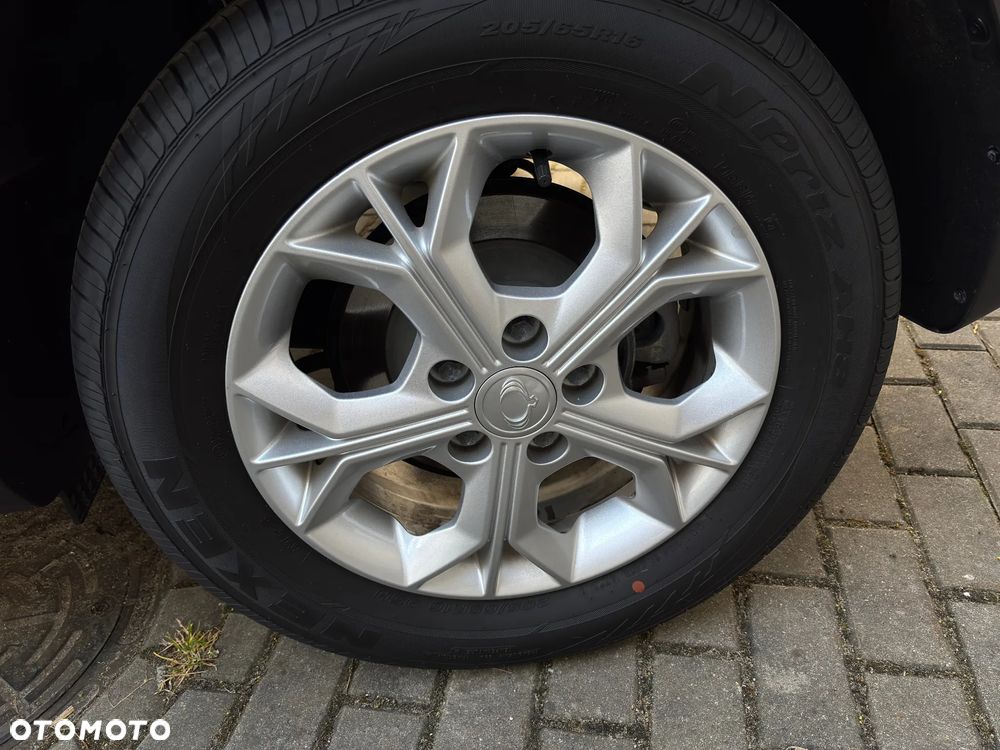 SsangYong/KGM Tivoli - 10