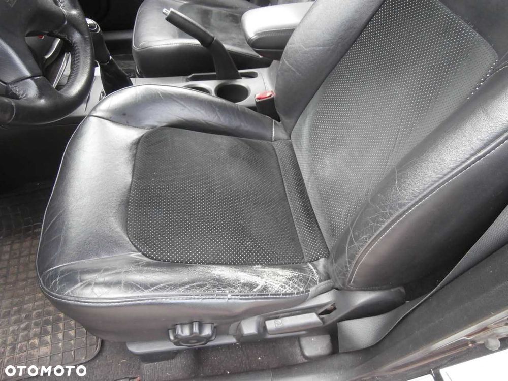 Mitsubishi Outlander - 6