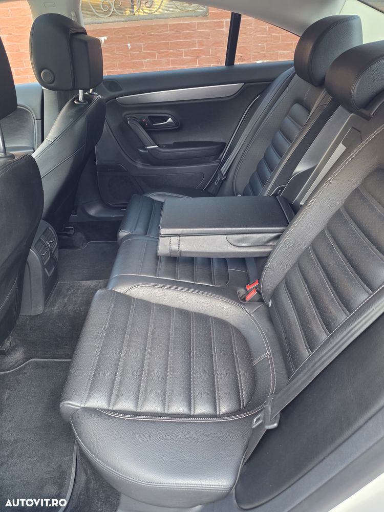 Volkswagen Passat CC - 8