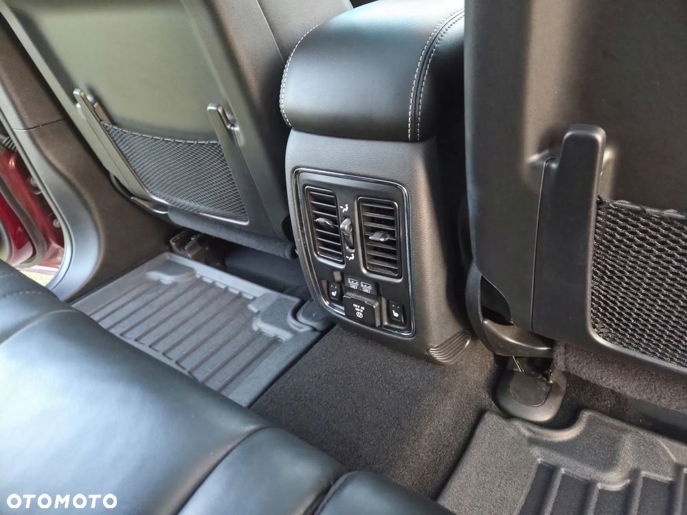Jeep Grand Cherokee - 20