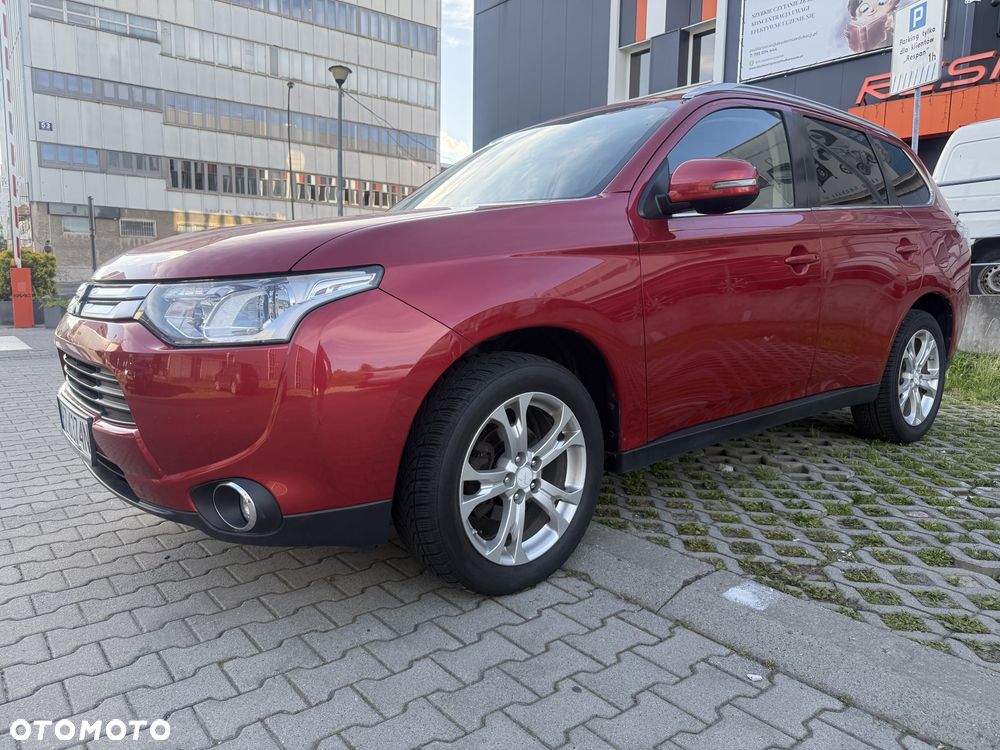 Mitsubishi Outlander - 1