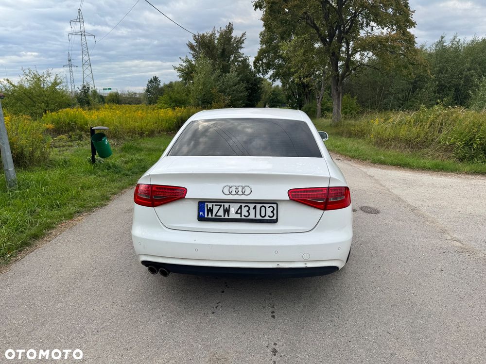 Audi A4 Limousine - 5