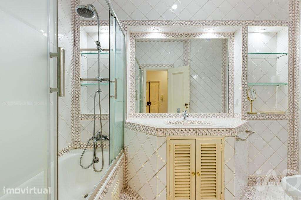 Apartamento T4 em Avenidas Novas de 165,00 m2 - Grande imagem: 3/15