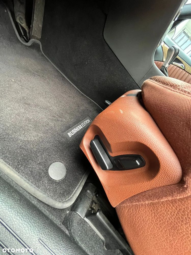 Mercedes-Benz Klasa E - 20