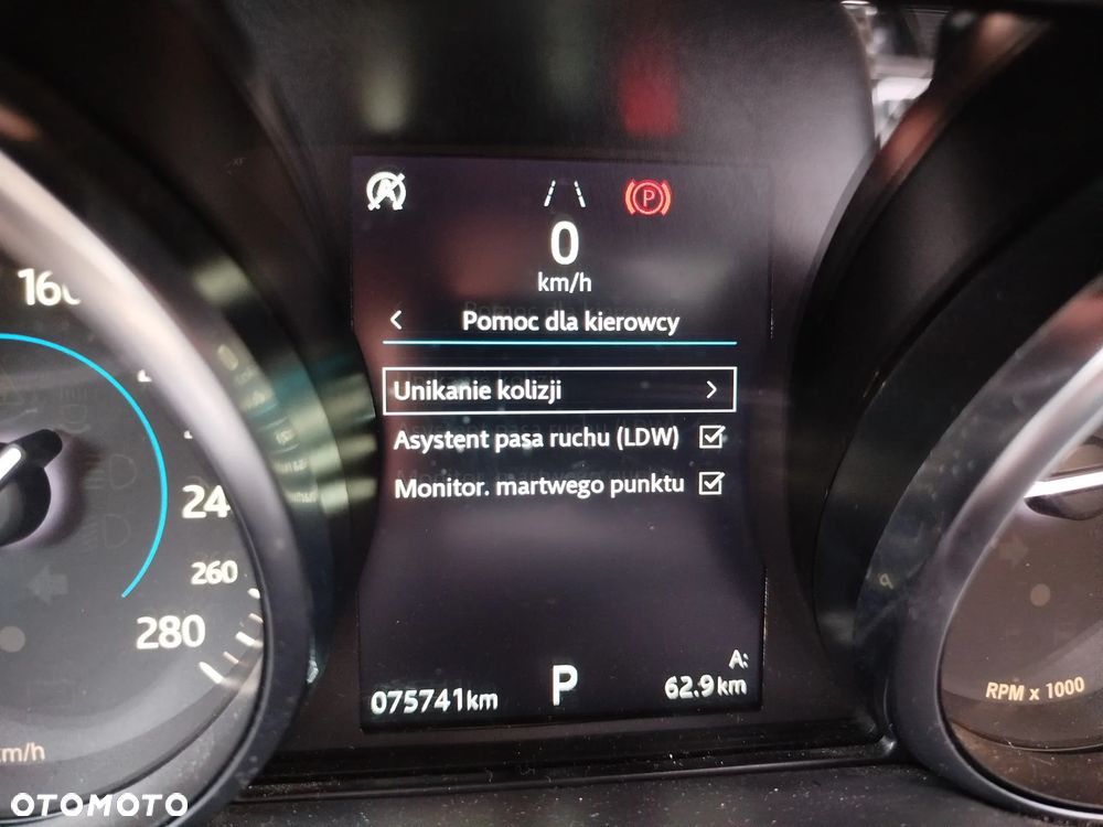 Jaguar XE 25t Prestige - 27