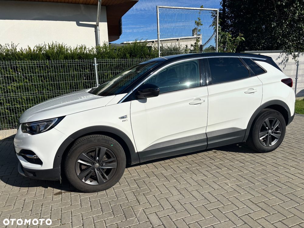 Opel Grandland X 1.2 Start/Stop Business Elegance - 4