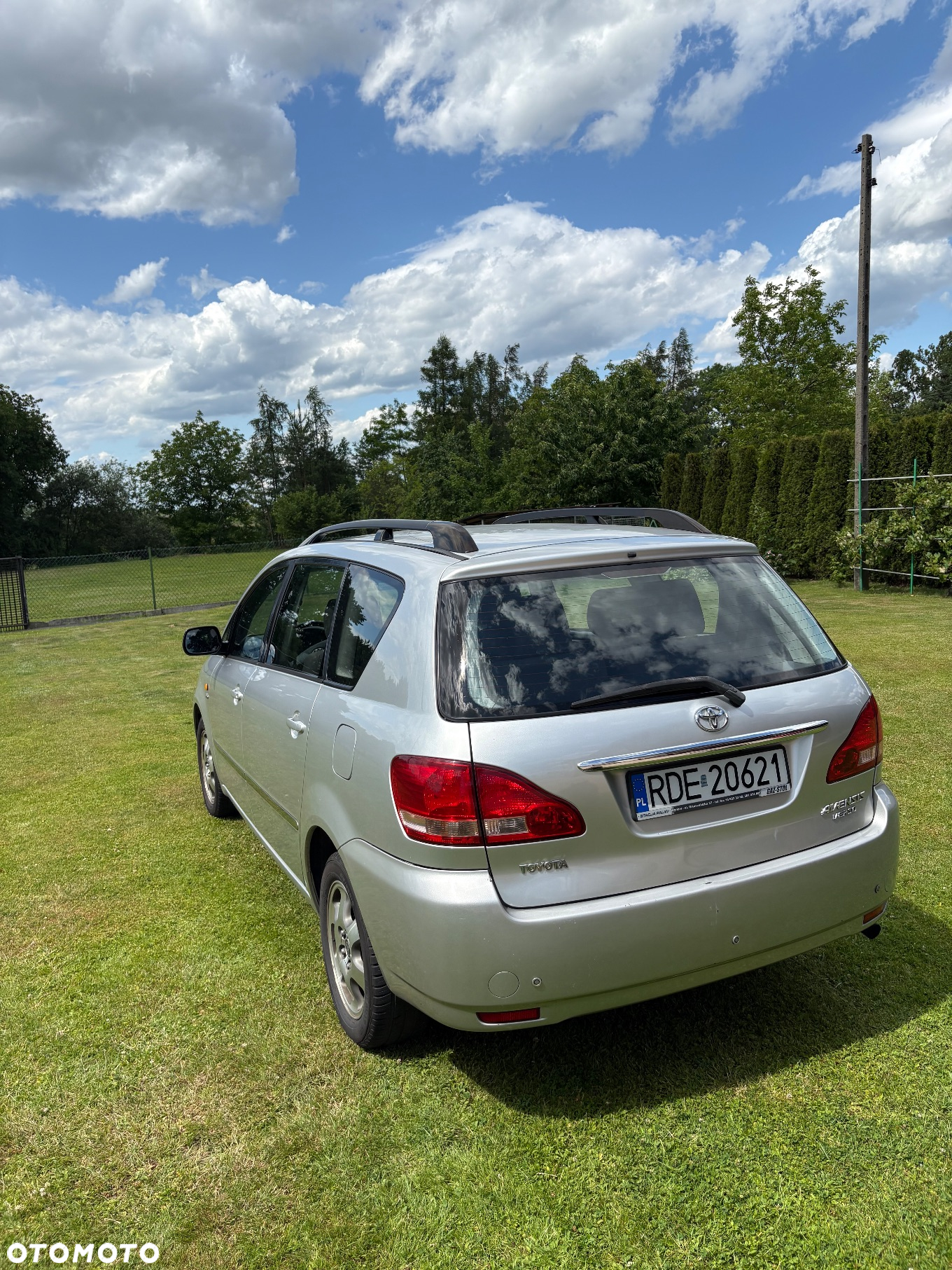 Toyota Avensis Verso 2.0 D-4D - 3