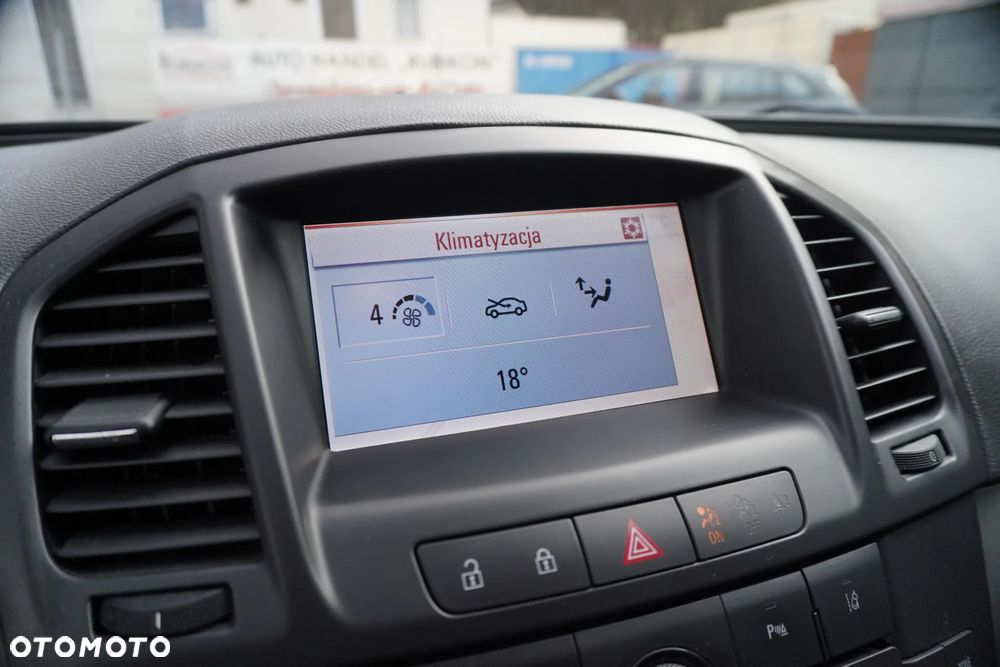 Opel Insignia 1.8 Design Edition - 24