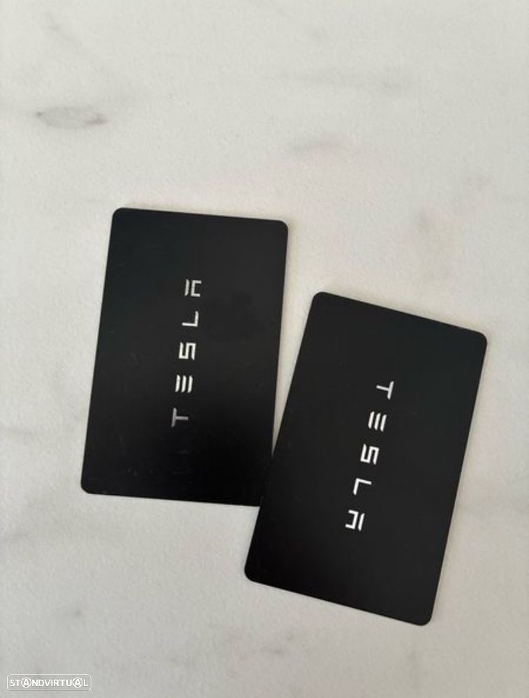 Tesla Model Y Performance Dual Motor AWD - 2