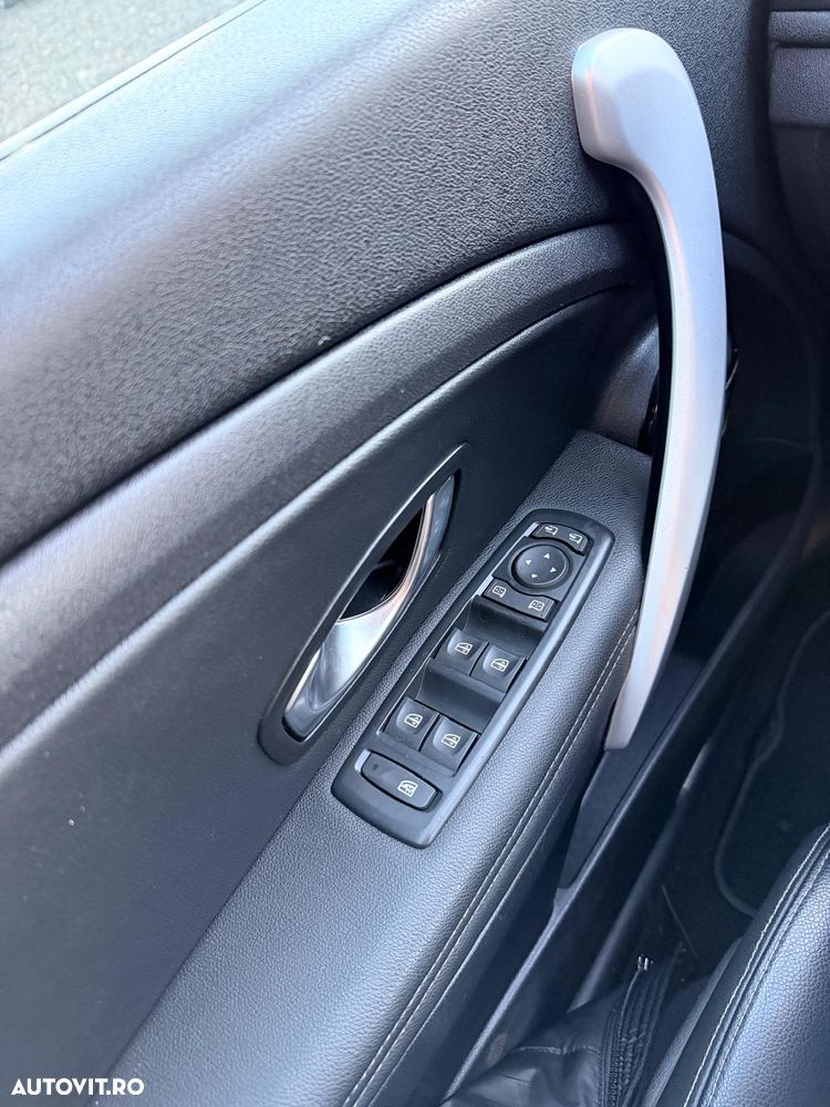 Renault Megane TCe 130 BOSE Edition - 14