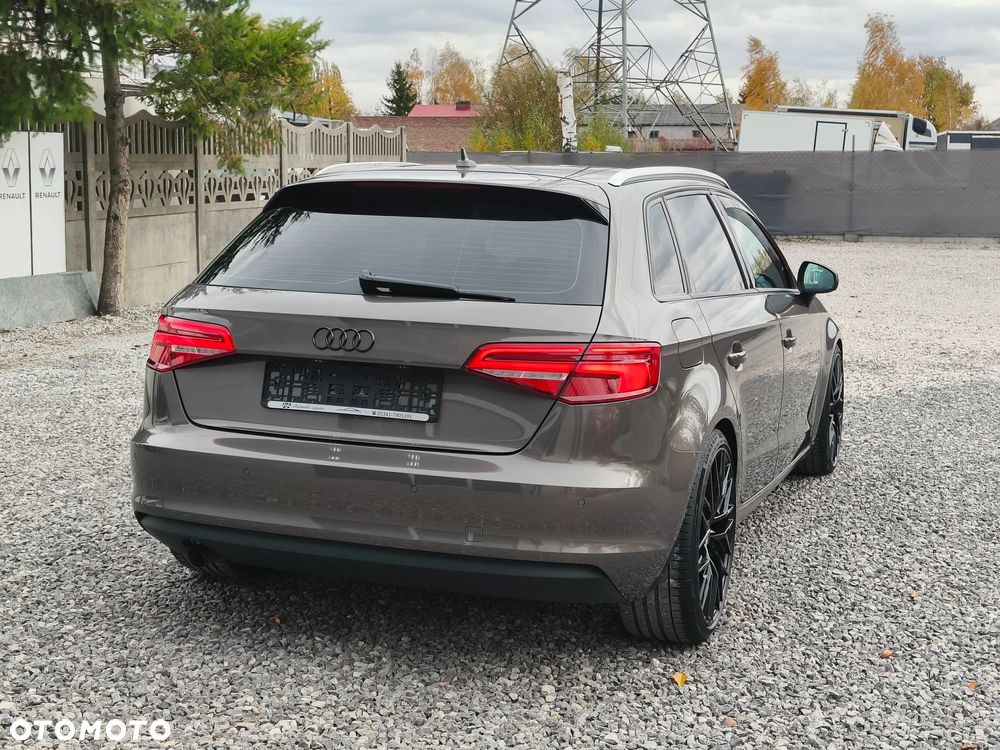 Audi A3 Sportback 1.6 TDI DPF Ambition - 4