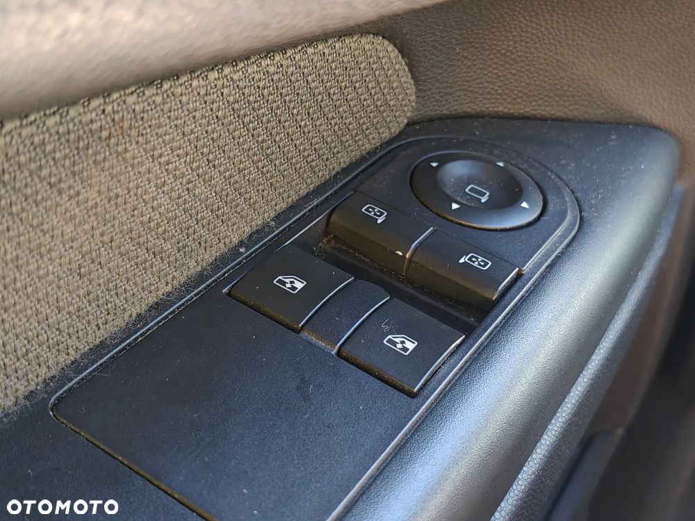 Opel Zafira 1.9 CDTI Cosmo - 23