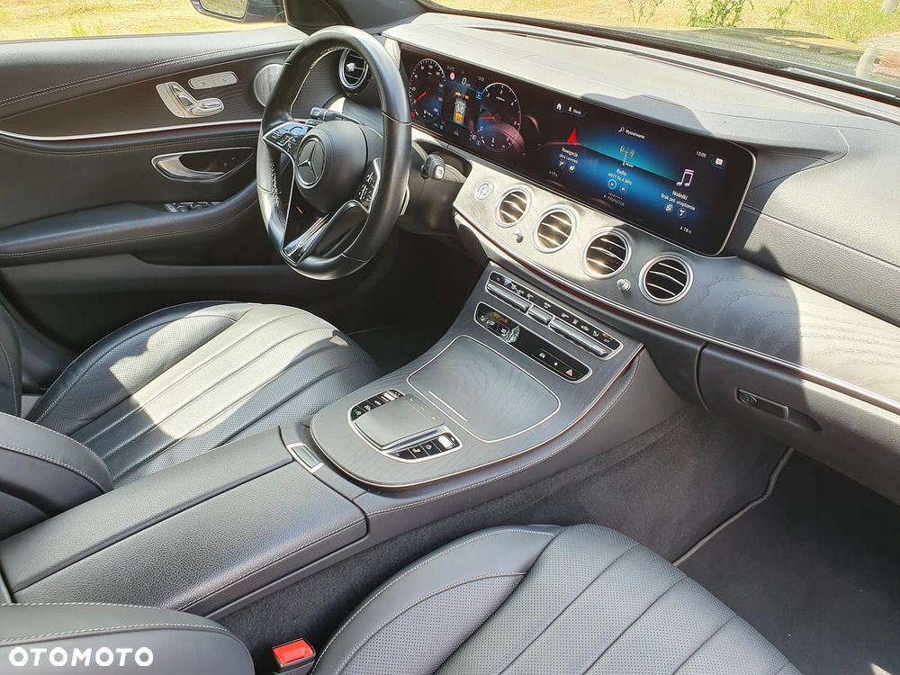 Mercedes-Benz Klasa E 400 d 4Matic 9G-TRONIC AMG Line - 19