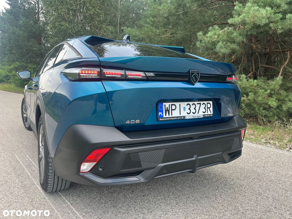 Peugeot 408 1.6 Plug-In Hybrid 225 Business e-DCS7 - 13