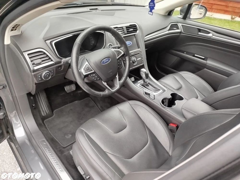Ford Mondeo 2.0 TDCi Titanium PowerShift - 18