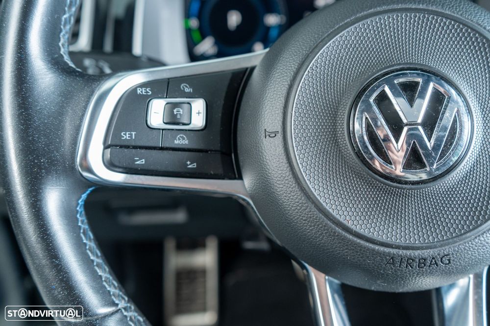 VW Golf 1.4 GTE Plug-In-Hybrid DSG - 23