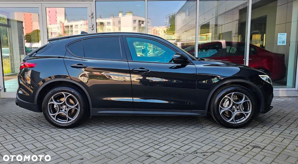 Alfa Romeo Stelvio 2.0 Turbo Sprint Q4 - 11