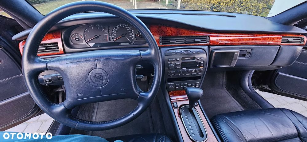 Cadillac Seville STS - 9