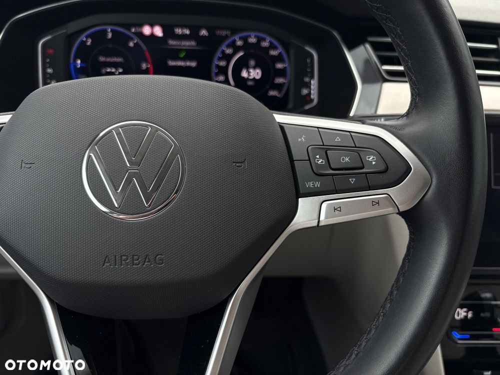Volkswagen Passat 2.0 TDI Elegance DSG - 22