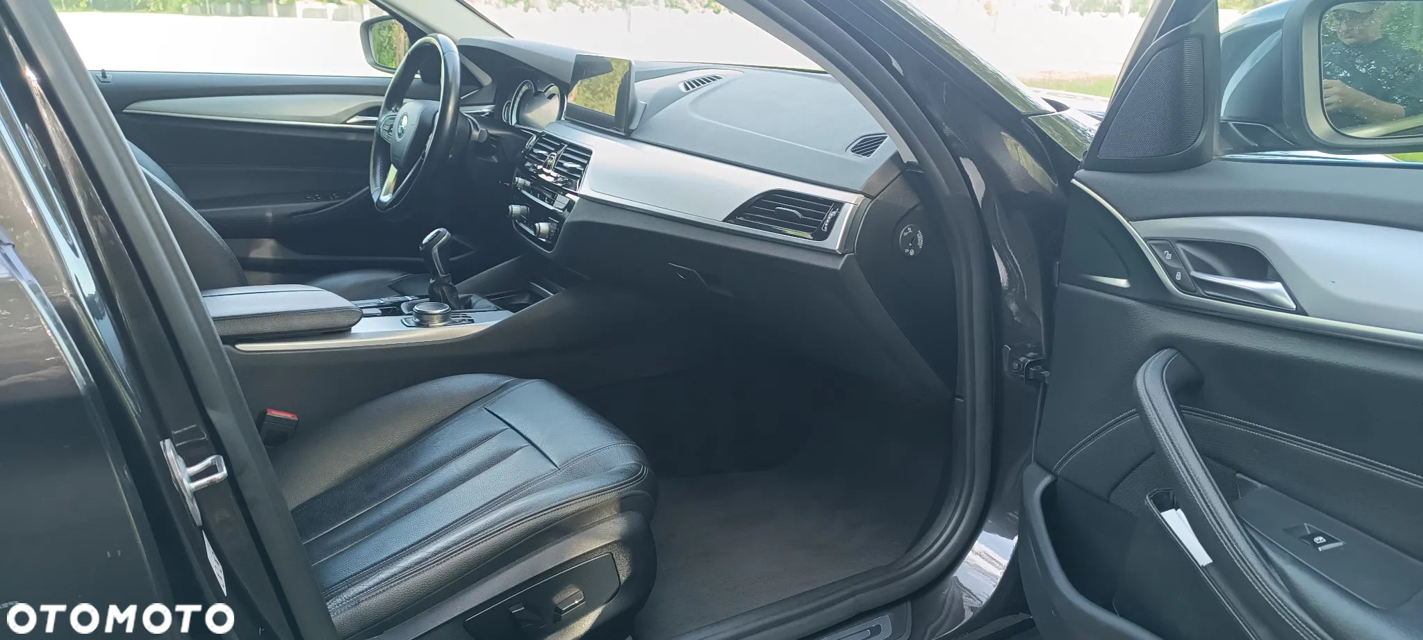 BMW Seria 5 520d Sport Line - 15