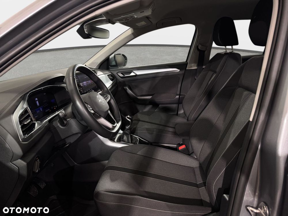 Volkswagen T-Roc - 13