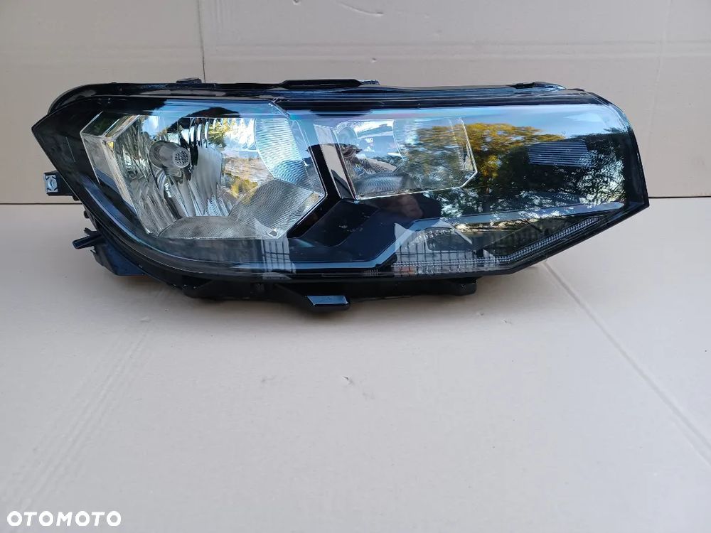 Lampa przednia prawa VW T-CROSS TCROSS 2GN