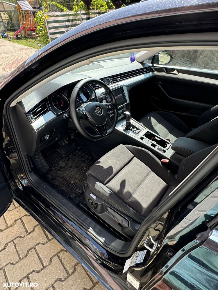 Volkswagen Passat 1.6 TDI (BlueMotion Technology) DSG Comfortline - 8